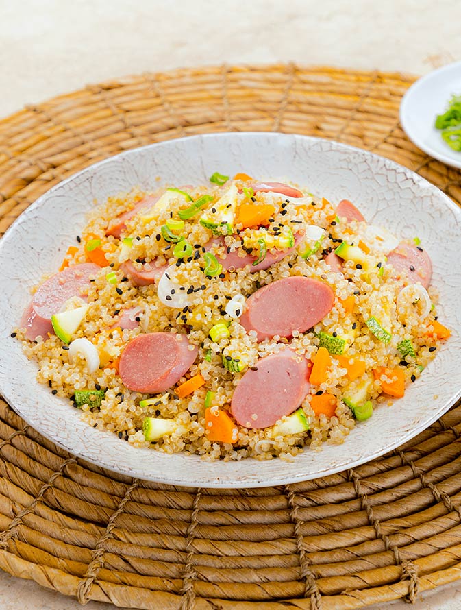 Yakimeshi de Quinoa con Salchichas de Pavo San Rafael Balance®